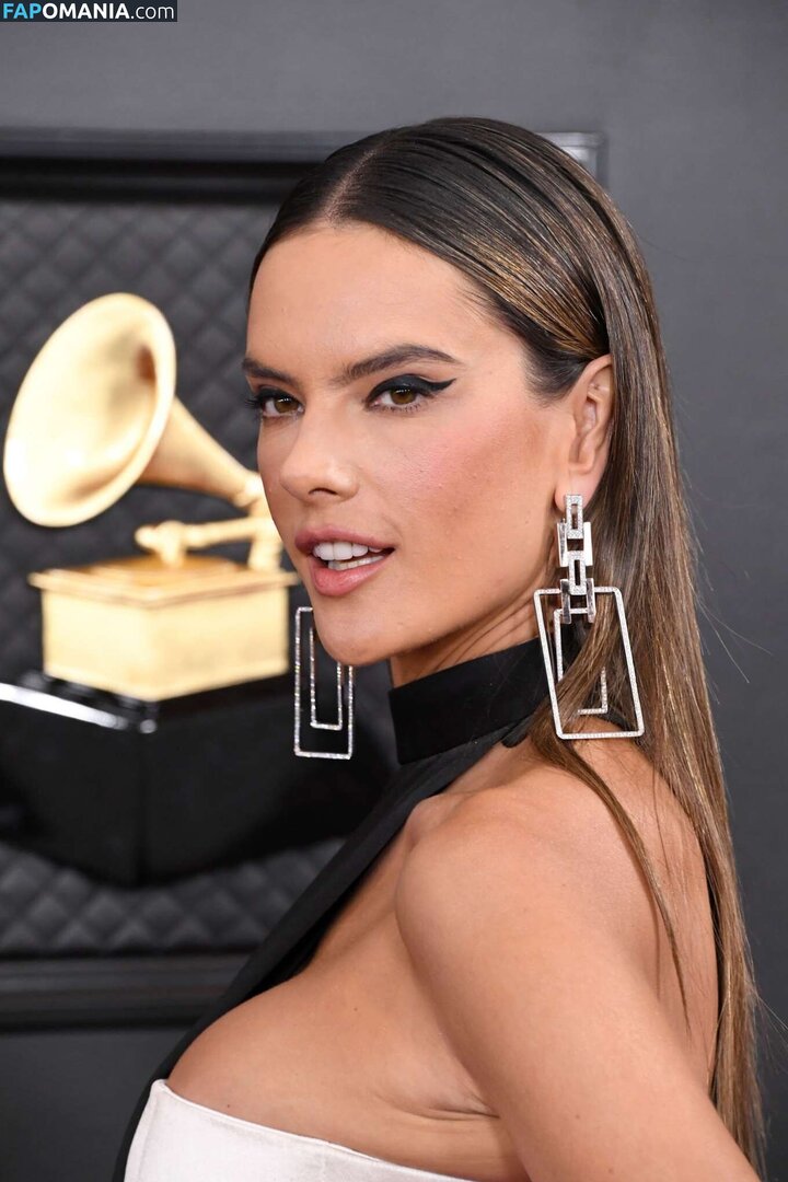 Alessandra / Alessandra Ambrosio / aleambrosio / alelovesanja / alessandraambrosio / https: Γυμνός OnlyFans  Διαρρεύσαστη φωτογραφία #1599