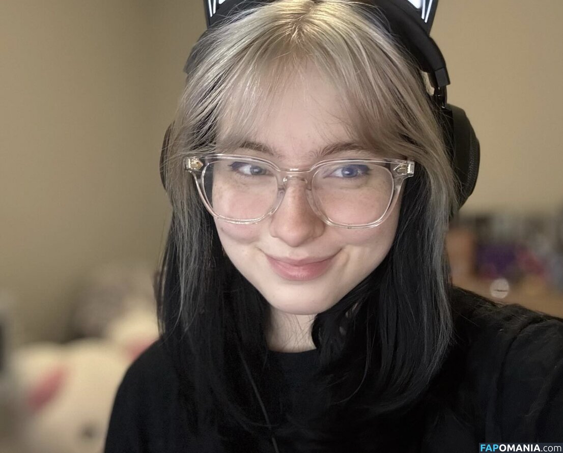 Alysa Liu / AlysaLiu / alysaxliu / https: Γυμνός OnlyFans  Διαρρεύσαστη φωτογραφία #5