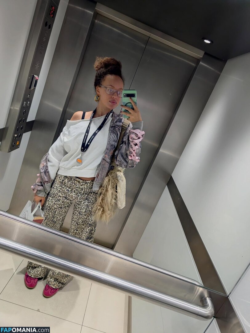 AmyMoretsele Γυμνός OnlyFans  Διαρρεύσαστη φωτογραφία #4