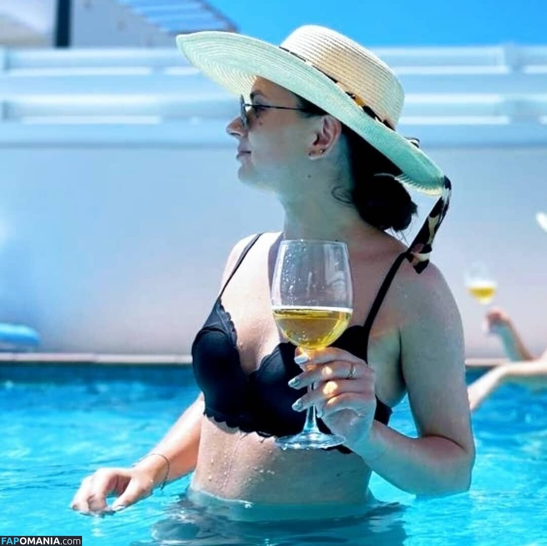 Andreea Birca / andreeaabirca / deea_deutza95 Γυμνός OnlyFans  Διαρρεύσαστη φωτογραφία #3