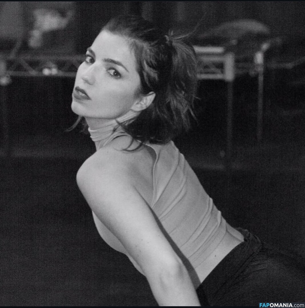 Angela Trimbur / angelatrimbur / angelatrimburdance Γυμνός OnlyFans  Διαρρεύσαστη φωτογραφία #16