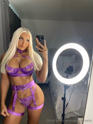 Anna Huntt