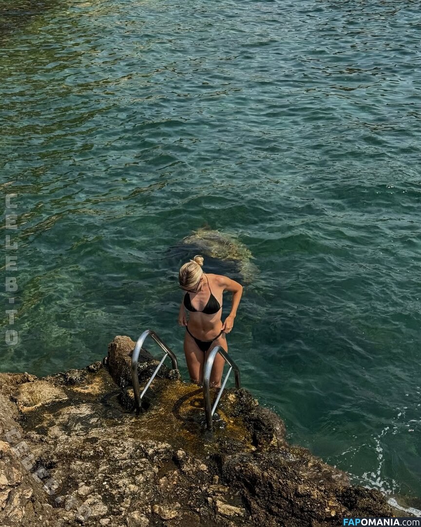 Anna Seidel / annaseidelshorttrack / darkredgrape Γυμνός OnlyFans  Διαρρεύσαστη φωτογραφία #8