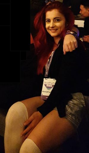 Anniefuchsia