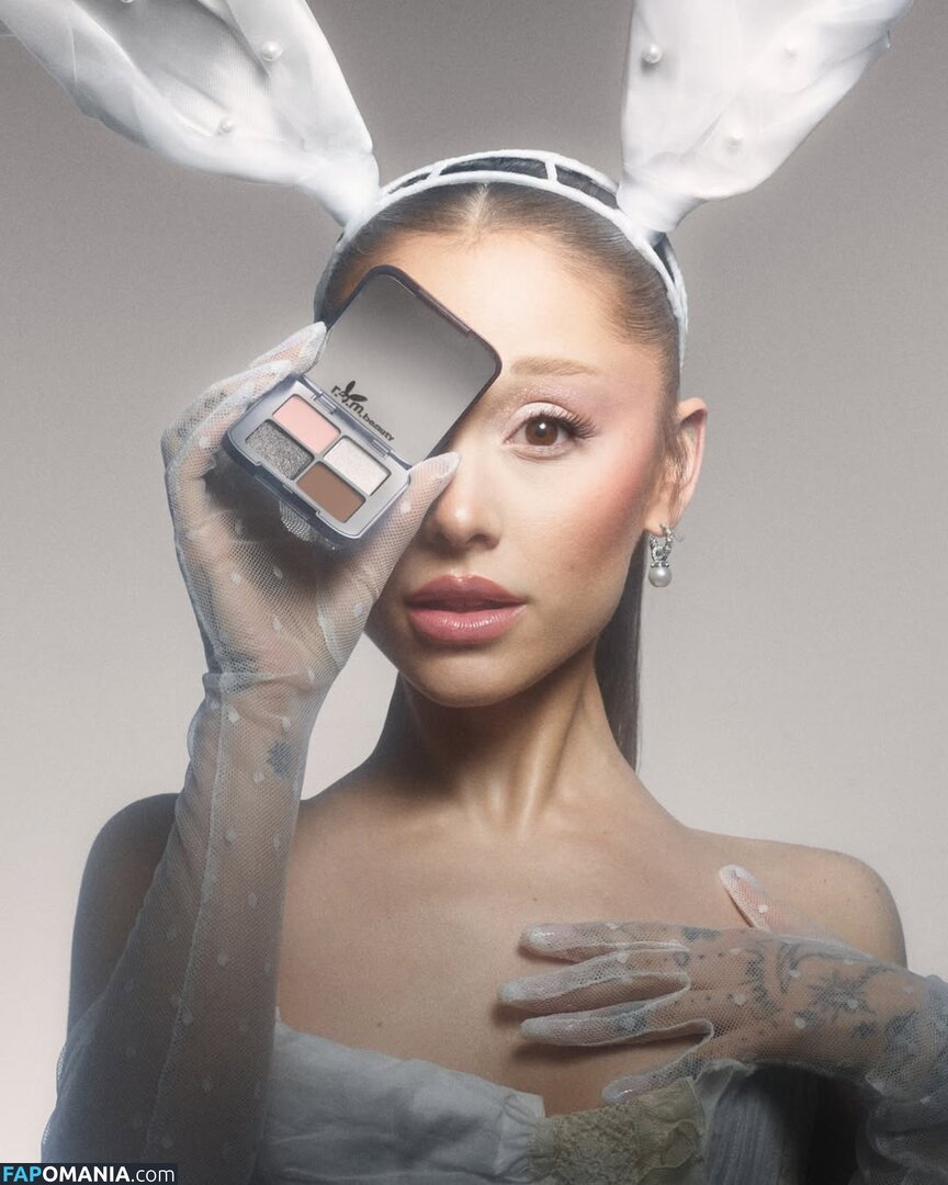 Ariana Grande / arianagrande Γυμνός OnlyFans  Διαρρεύσαστη φωτογραφία #6