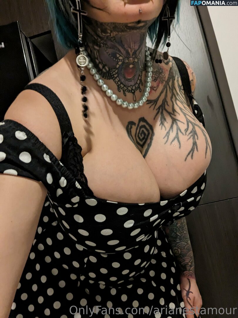 Ariane Saint Amour / ariane_st.amour / arianestamour Γυμνός OnlyFans  Διαρρεύσαστη φωτογραφία #4
