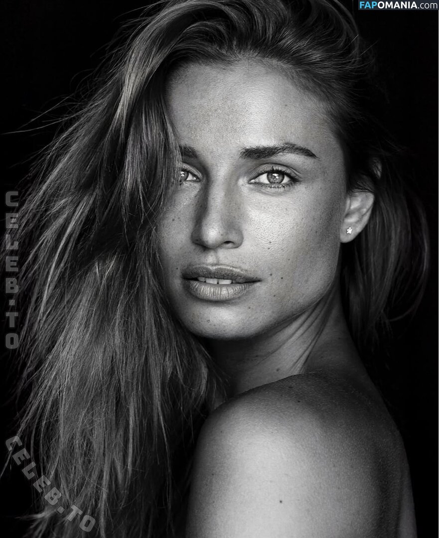 Aude-Jane Deville / audejanedeville / audejanedvll Γυμνός OnlyFans  Διαρρεύσαστη φωτογραφία #3