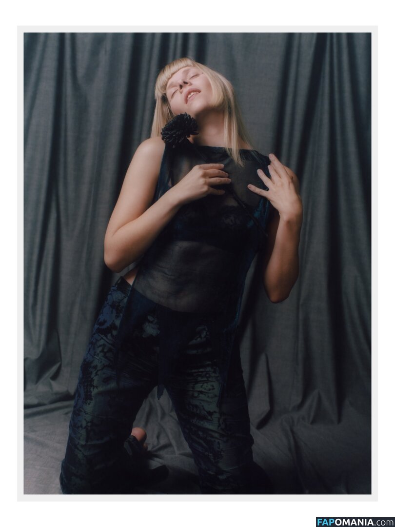 Aurora Aksnes / auroramusic / singer Γυμνός OnlyFans  Διαρρεύσαστη φωτογραφία #260