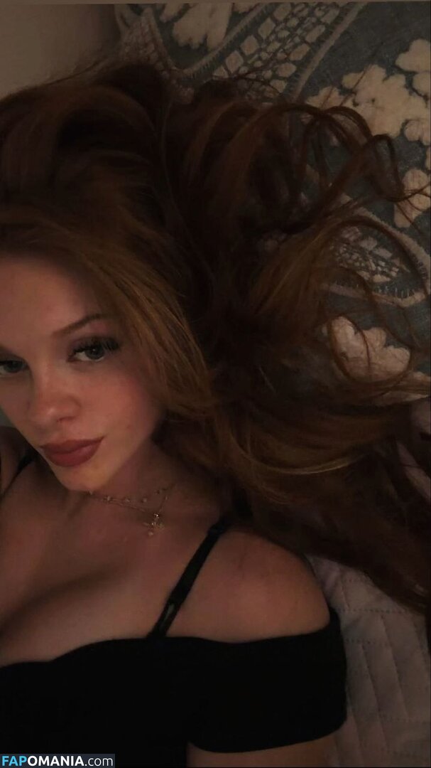Aurorafoxxxx / scarlettaaurora / ursweetscar / yoursweetaurora Γυμνός OnlyFans  Διαρρεύσαστη φωτογραφία #7