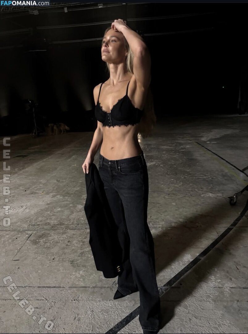 Bar Refaeli / bar.refaeli / barrefaeli / https: Γυμνός OnlyFans  Διαρρεύσαστη φωτογραφία #240