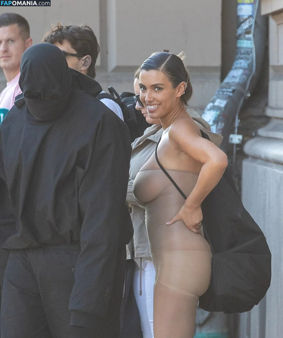 Bianca Censori / bianca.censori_official / biancacensori_official Γυμνός OnlyFans  Διαρρεύσαστη φωτογραφία #27