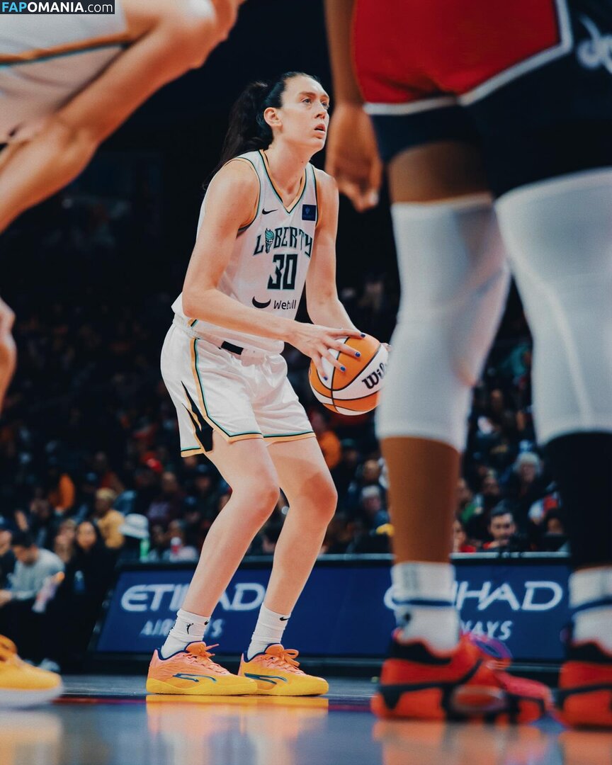 Breanna Stewart / WNBA Player / breannastewart30 Γυμνός OnlyFans  Διαρρεύσαστη φωτογραφία #1