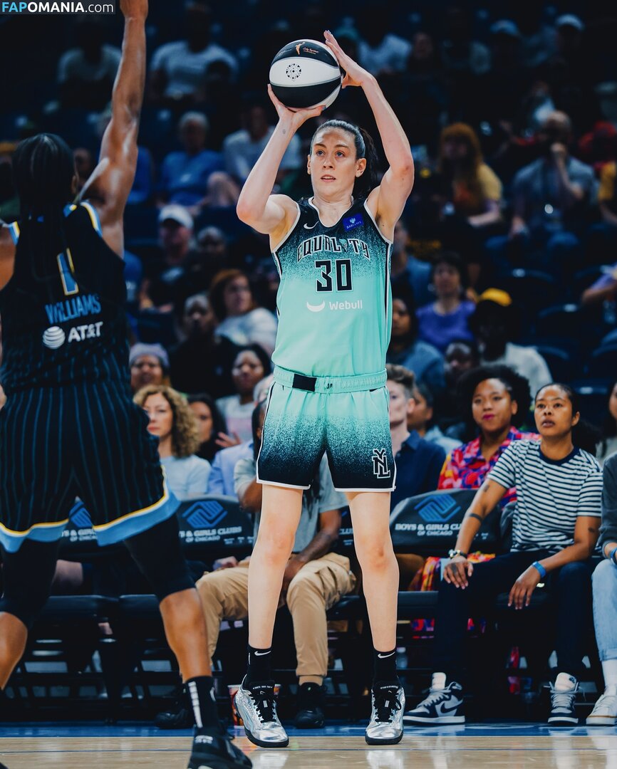 Breanna Stewart / WNBA Player / breannastewart30 Γυμνός OnlyFans  Διαρρεύσαστη φωτογραφία #5