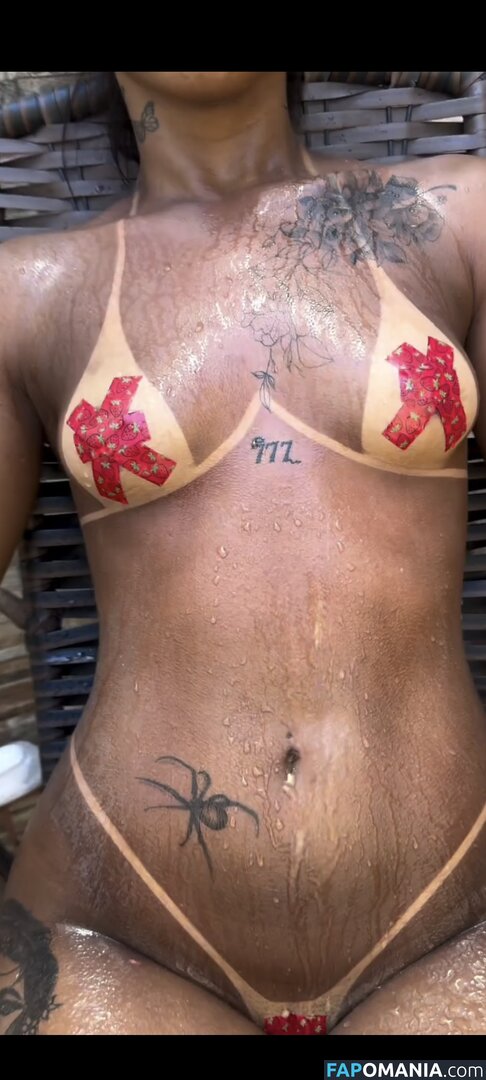 Bronzeamento Natural / biquini marquinha de fita / https: / lorynhadejery / terracodobronze / zer00um Γυμνός OnlyFans  Διαρρεύσαστη φωτογραφία #14