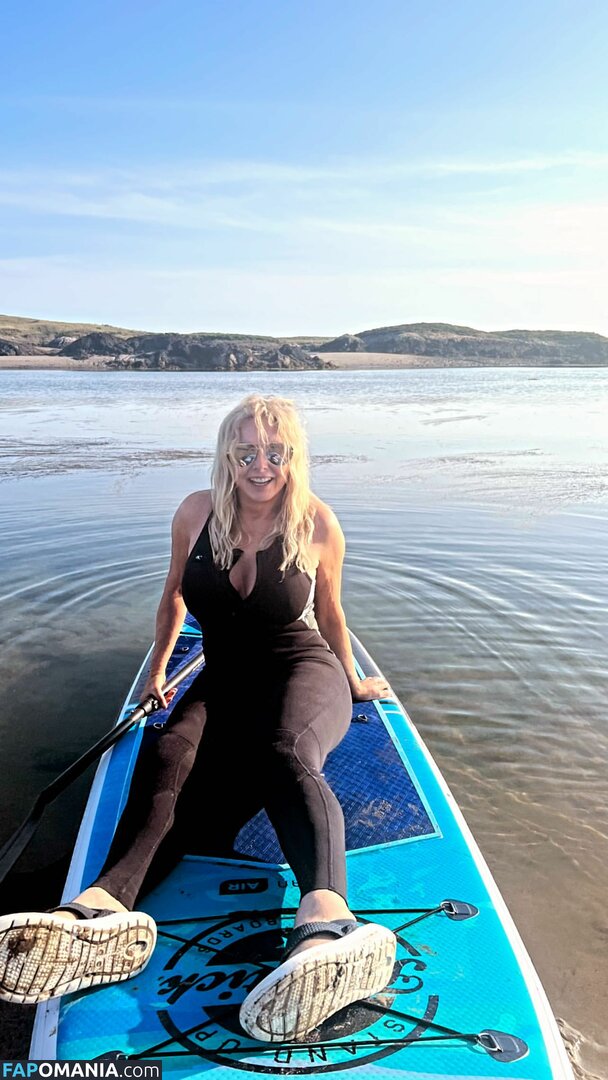 Carol Vorderman Γυμνός OnlyFans  Διαρρεύσαστη φωτογραφία #15