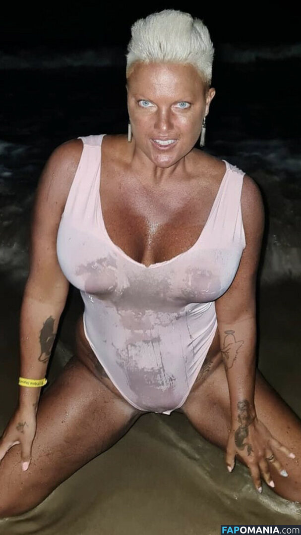 Caroline Öberg / carrooberg Γυμνός OnlyFans  Διαρρεύσαστη φωτογραφία #2