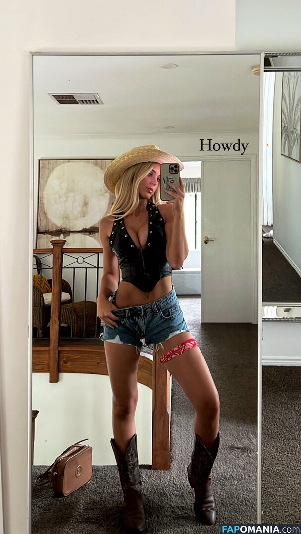 Cassie And Chloe Roberts Γυμνός OnlyFans  Διαρρεύσαστη φωτογραφία #1