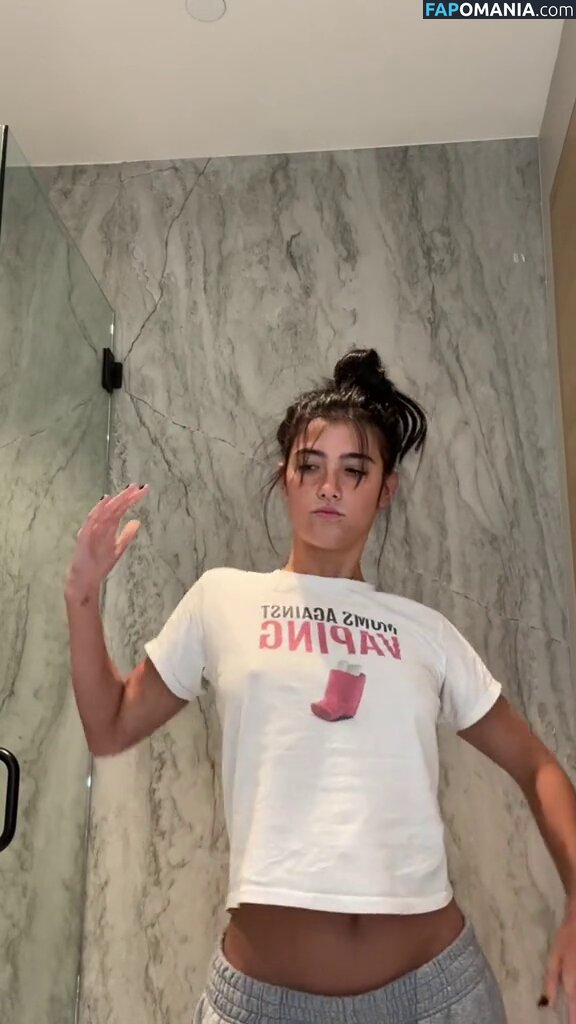 Charli D'Amelio / Charli Damelio / charlidamelio / charliesdamelio Γυμνός OnlyFans  Διαρρεύσαστη φωτογραφία #340