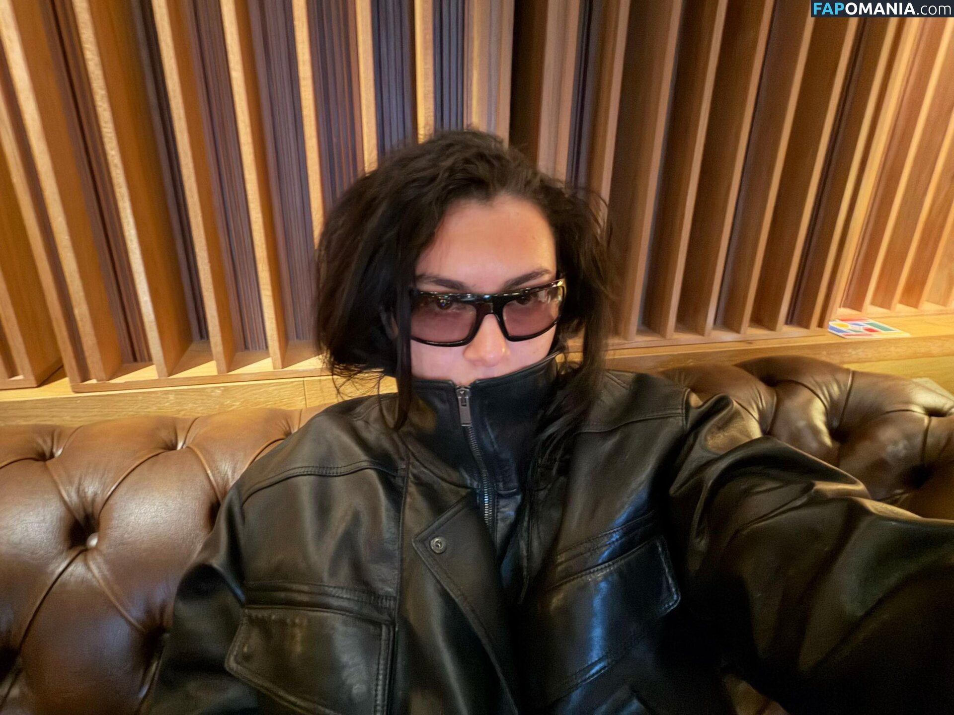 Charli XCX / charli_xcx / charlignarly / charlixcx / https: Γυμνός OnlyFans  Διαρρεύσαστη φωτογραφία #1290