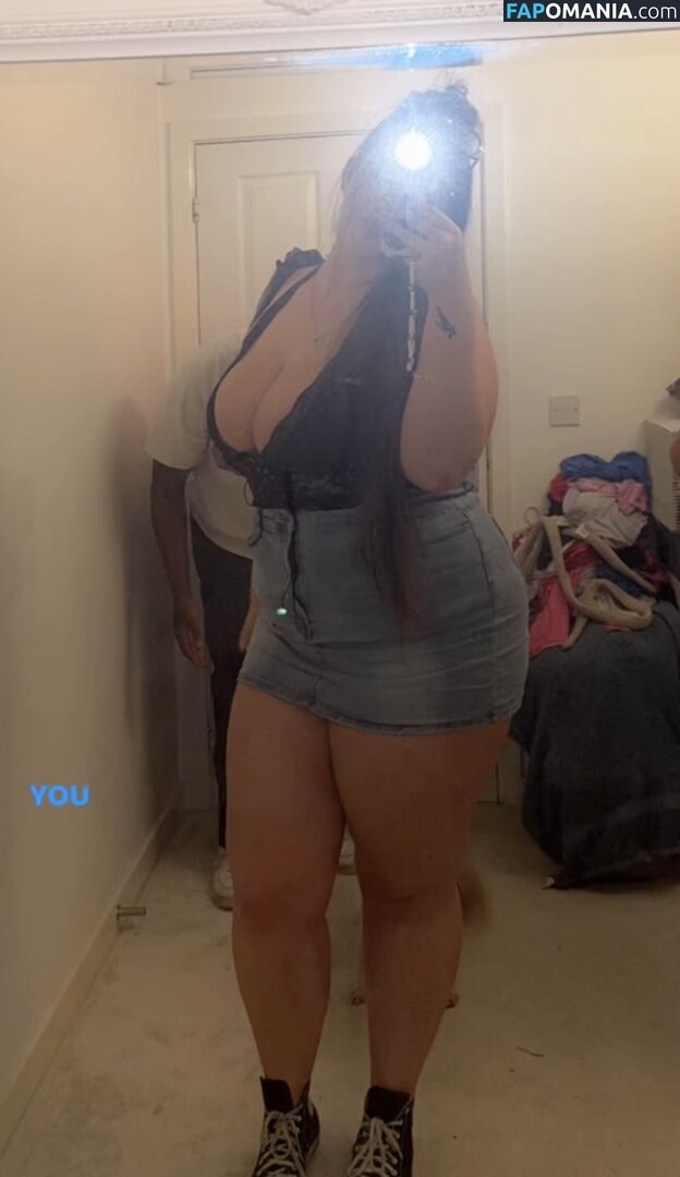 Chloe Carter / _.bigbigtoe._ Γυμνός OnlyFans  Διαρρεύσαστη φωτογραφία #1