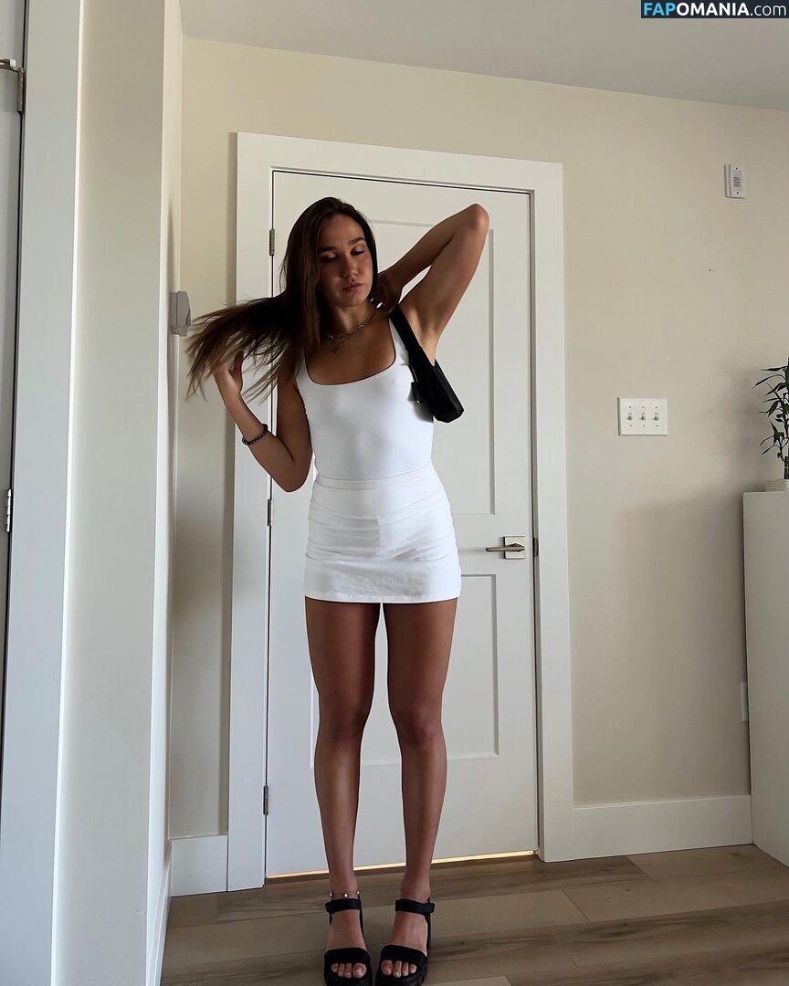 Courtney Sarault / court_sarault / courtsarault / https: Γυμνός OnlyFans  Διαρρεύσαστη φωτογραφία #40