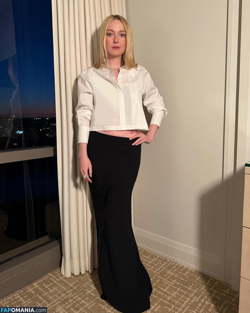 Dakota Fanning / dakotafanning Γυμνός OnlyFans  Διαρρεύσαστη φωτογραφία #271