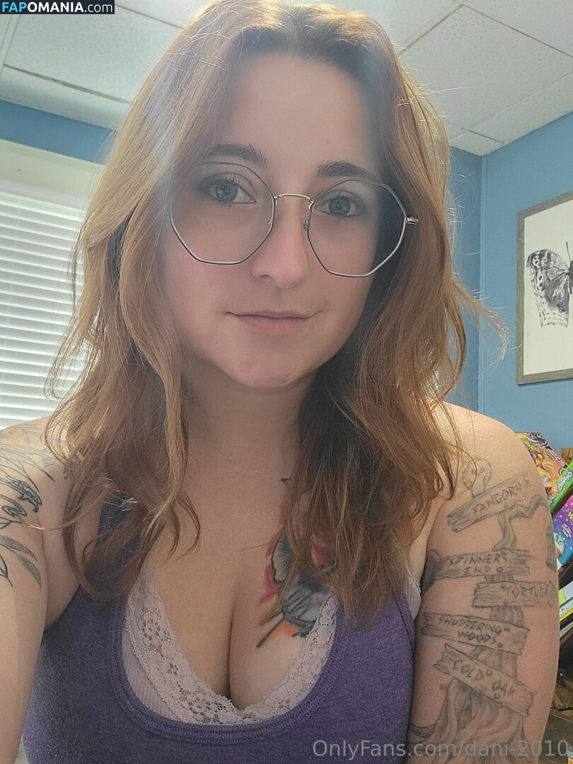 dani-2010 / dani_j2010 Γυμνός OnlyFans  Διαρρεύσαστη φωτογραφία #6