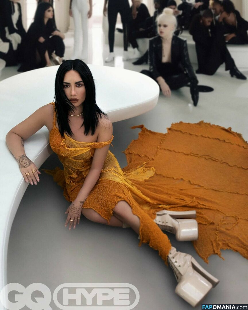 Demi Lovato Γυμνός Διαρρεύσαστη φωτογραφία #53
