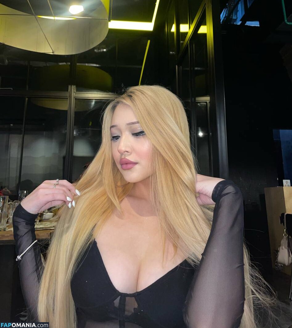 daenerystargaryenqueen / didaenerys Γυμνός OnlyFans  Διαρρεύσαστη φωτογραφία #6