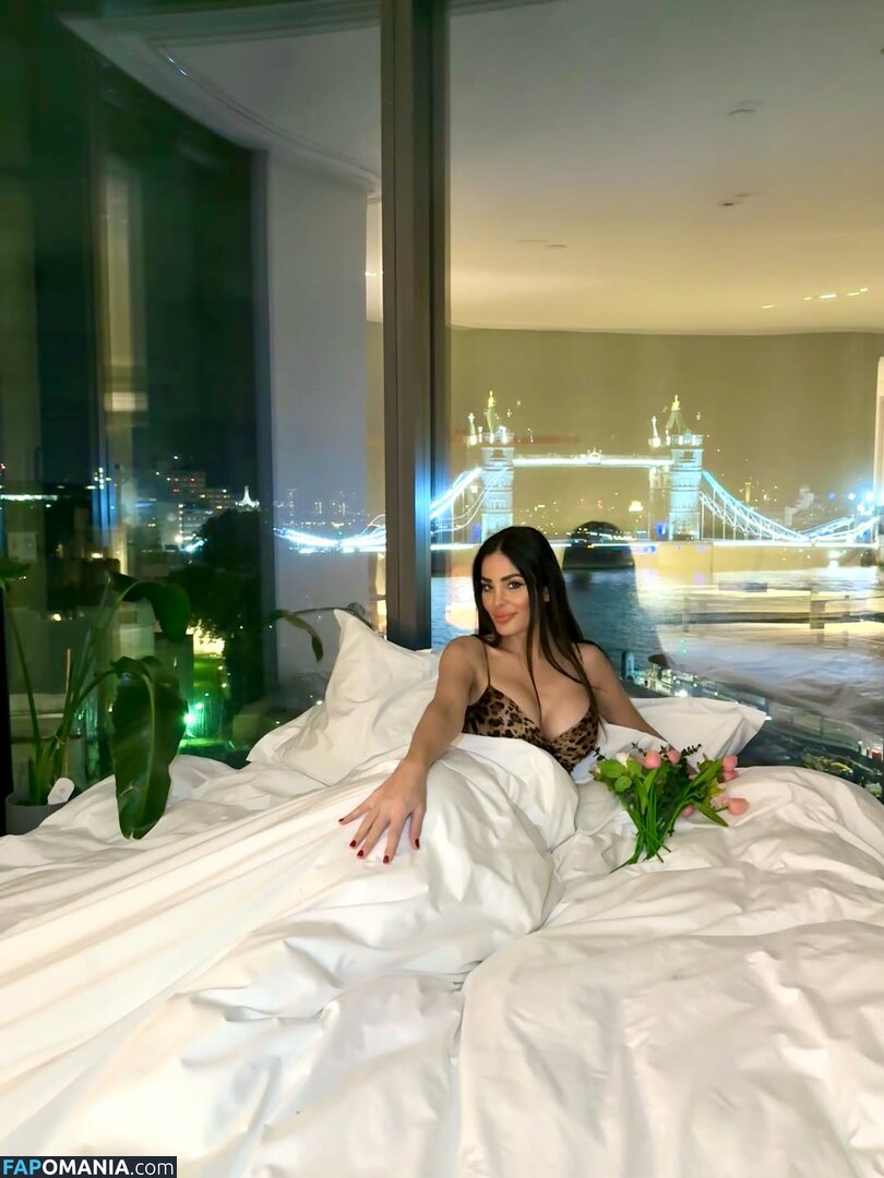 Dominique Hourani / DominiqueHorani / dominiquehourani / https: Γυμνός OnlyFans  Διαρρεύσαστη φωτογραφία #2