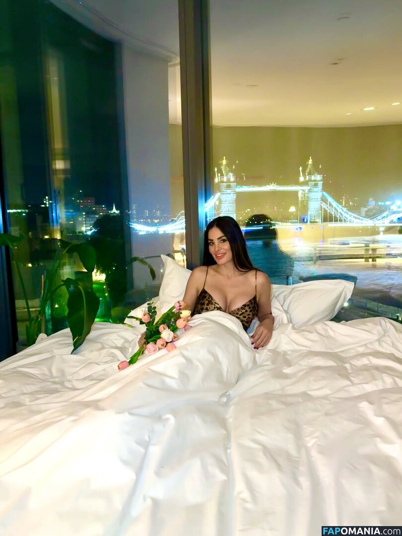 Dominique Hourani / DominiqueHorani / dominiquehourani / https: Γυμνός OnlyFans  Διαρρεύσαστη φωτογραφία #5