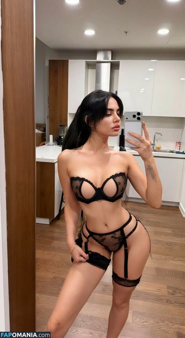 Ece Ronay / Eceronayofficial Γυμνός OnlyFans  Διαρρεύσαστη φωτογραφία #8