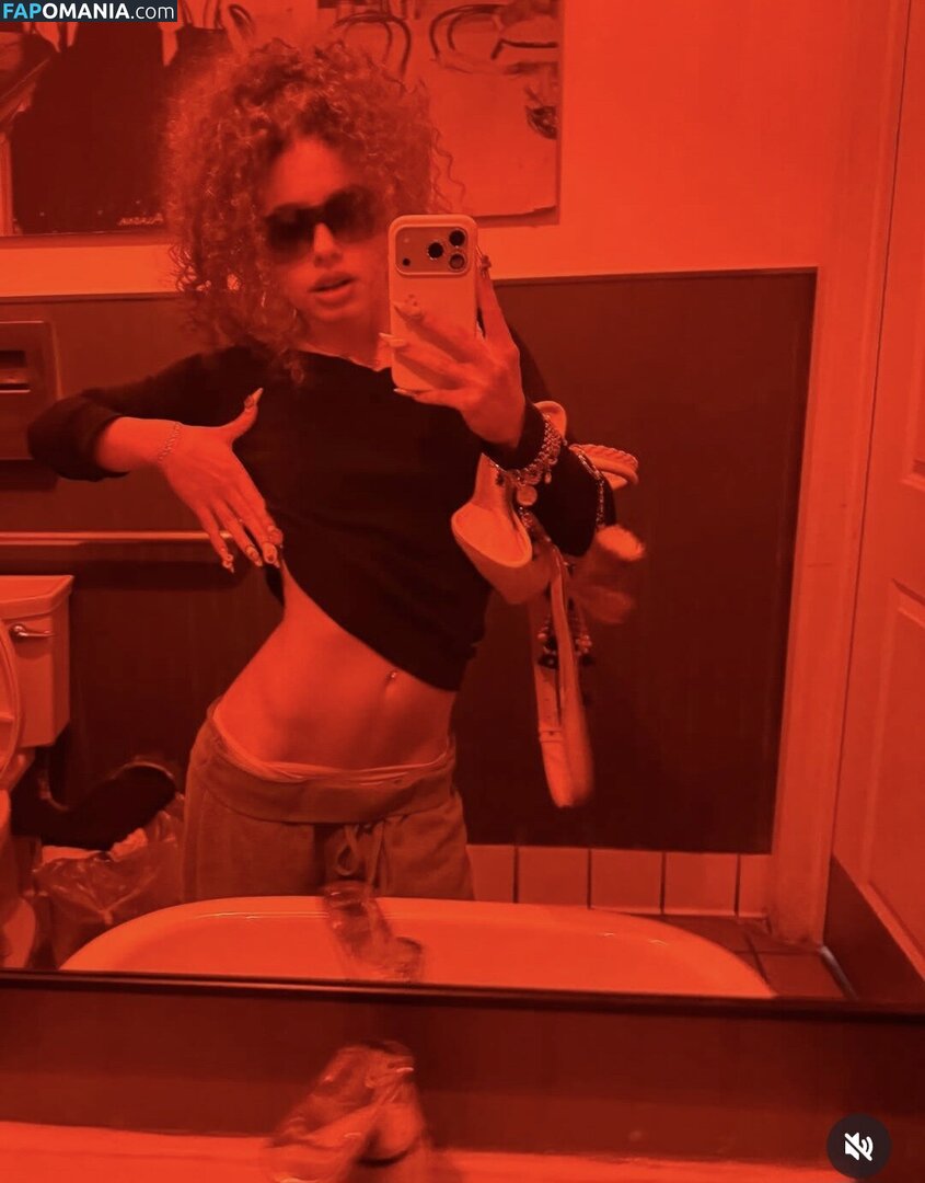 Eliana Kalogeras / Elianakalogera / eliana.kalogeras / https: Γυμνός OnlyFans  Διαρρεύσαστη φωτογραφία #4