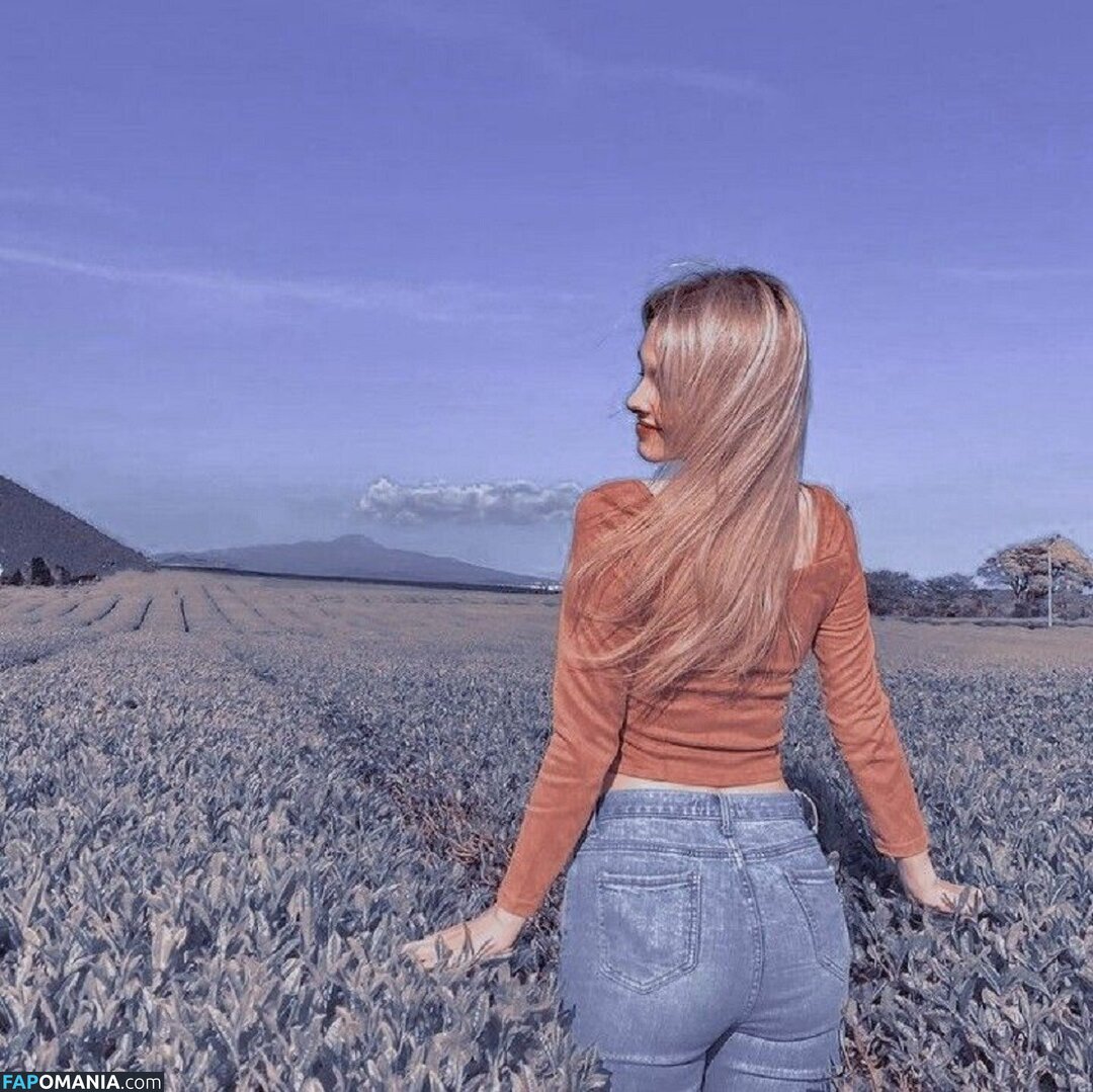 Elina Karimova / elina_4_22 Γυμνός OnlyFans  Διαρρεύσαστη φωτογραφία #14