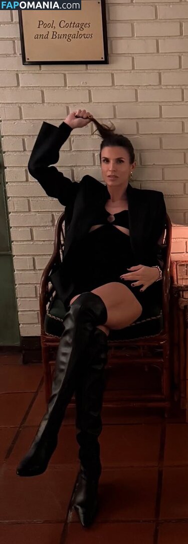 Elisabetta Canalis / JustElisabetta / littlecrumb_ Γυμνός OnlyFans  Διαρρεύσαστη φωτογραφία #637