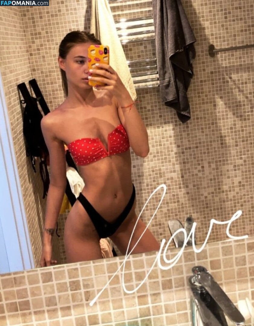 Elizabeth Vasilenko / elizabethvasilenko / elizvasilenko Γυμνός OnlyFans  Διαρρεύσαστη φωτογραφία #9