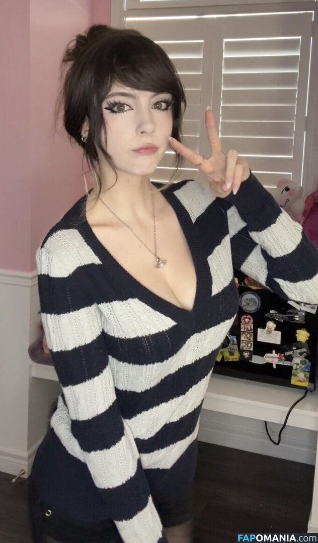 __emiki / em098 / emik28 / emiki / emiki28 / ilovekitties.28 Γυμνός OnlyFans  Διαρρεύσαστη φωτογραφία #3