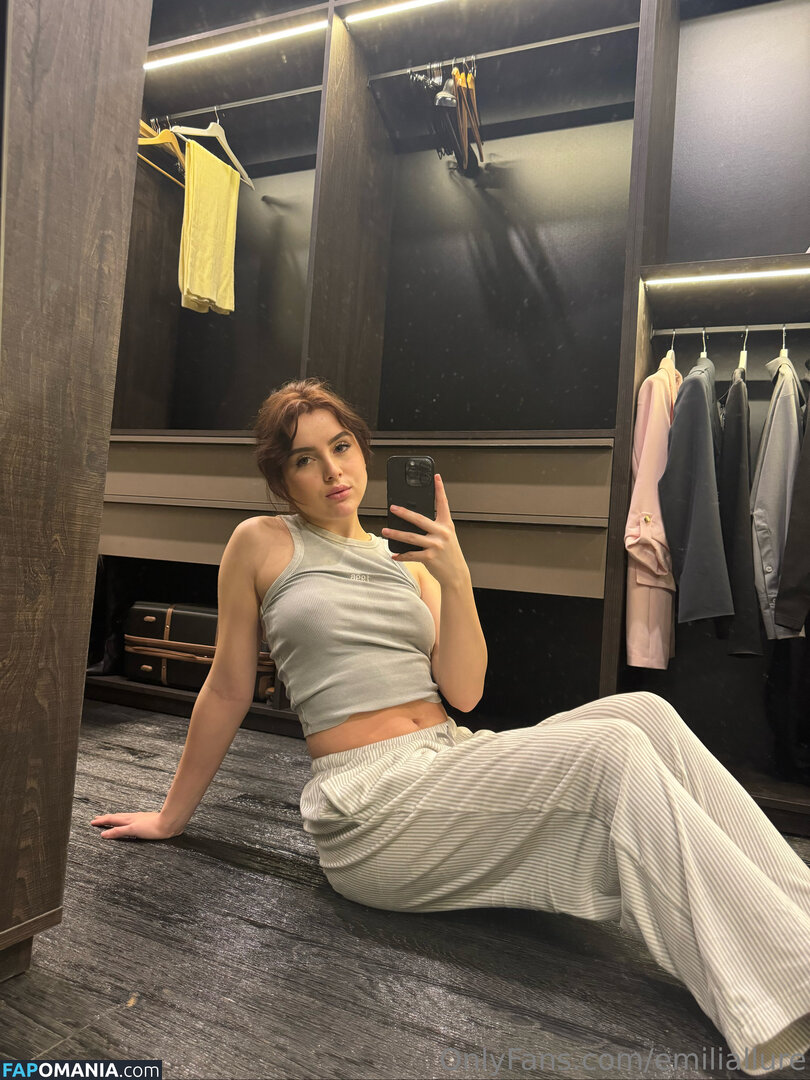 emiliallure Γυμνός OnlyFans  Διαρρεύσαστη φωτογραφία #5