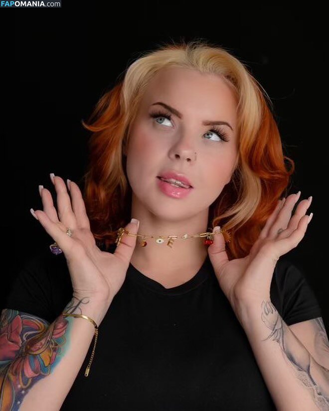 Emilie Brooklyn / emiliebrooklyn_ Γυμνός OnlyFans  Διαρρεύσαστη φωτογραφία #2