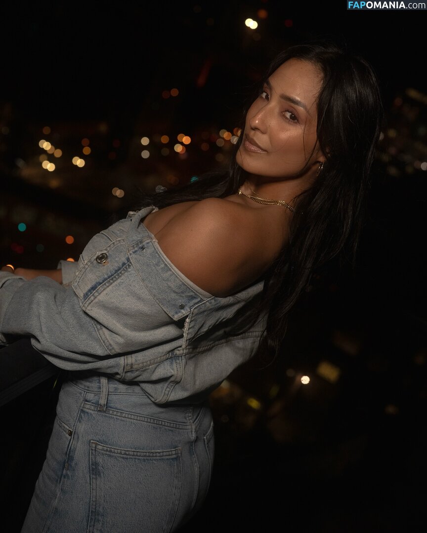 Emily Alabi / emilyalabi / https: Γυμνός OnlyFans  Διαρρεύσαστη φωτογραφία #15