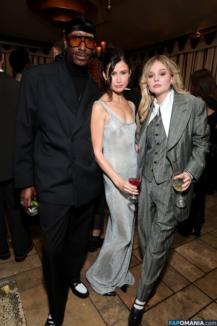 Emily Alyn Lind / emilylind Γυμνός OnlyFans  Διαρρεύσαστη φωτογραφία #125