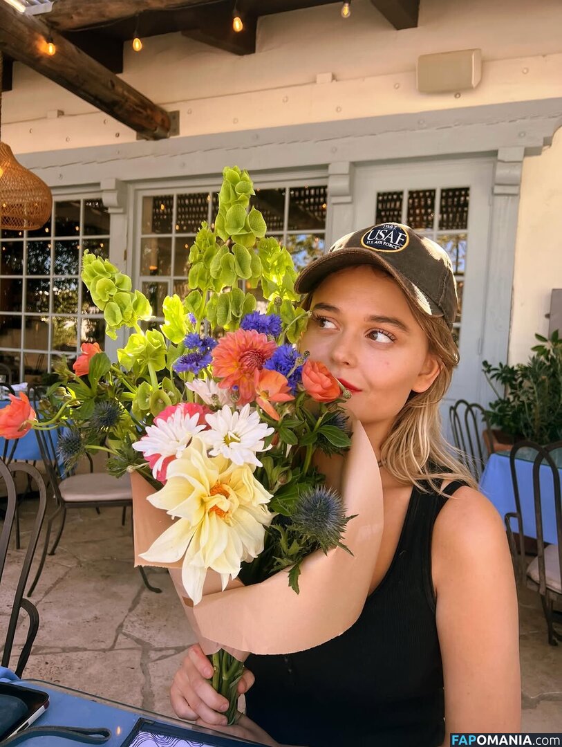 Emily Alyn Lind / emilylind Γυμνός OnlyFans  Διαρρεύσαστη φωτογραφία #135