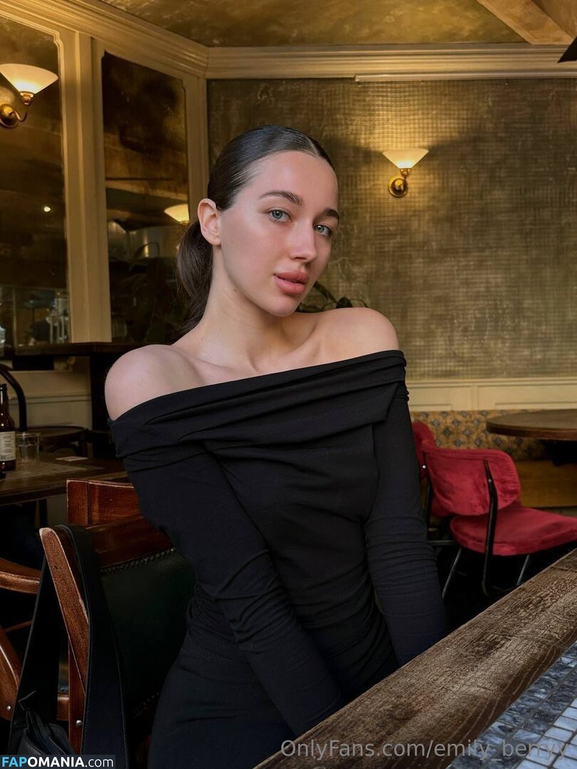 emily_berryy Γυμνός OnlyFans  Διαρρεύσαστη φωτογραφία #3
