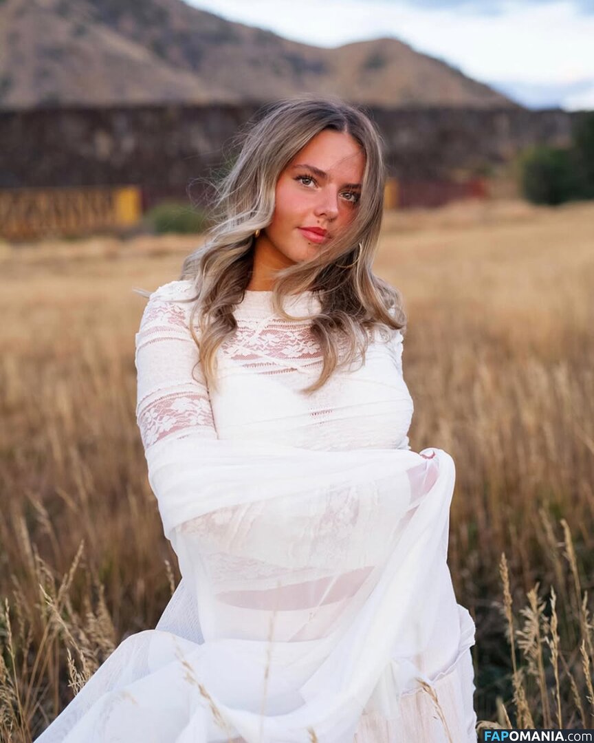 Emmi Butler / emmilaurie Γυμνός OnlyFans  Διαρρεύσαστη φωτογραφία #4