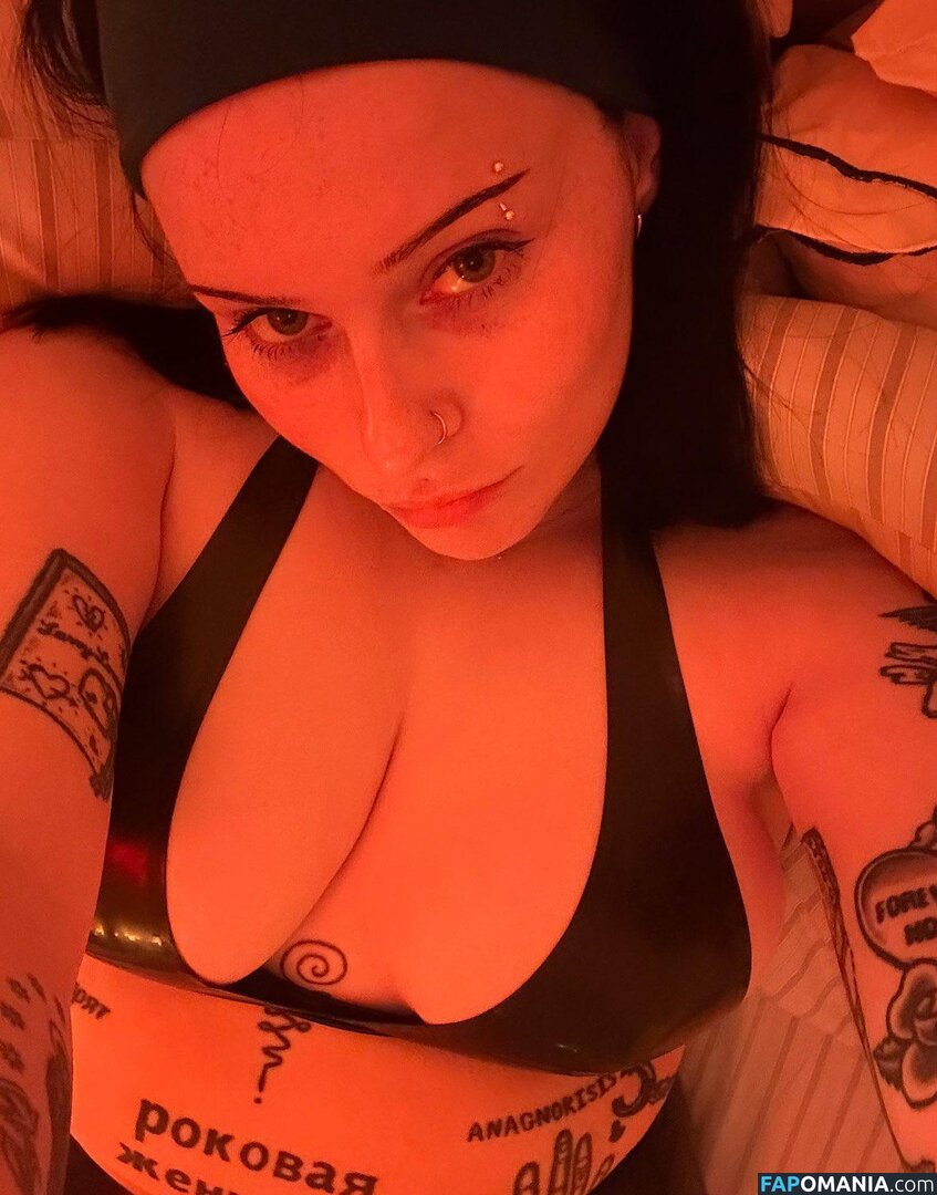 arianalgrande / emowag420 Γυμνός OnlyFans  Διαρρεύσαστη φωτογραφία #2