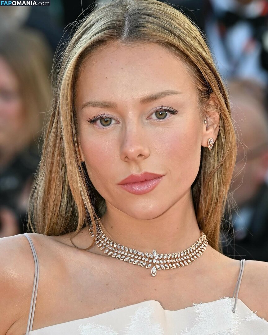 Ester Exposito / ester_exposito / esterexposito Γυμνός OnlyFans  Διαρρεύσαστη φωτογραφία #217