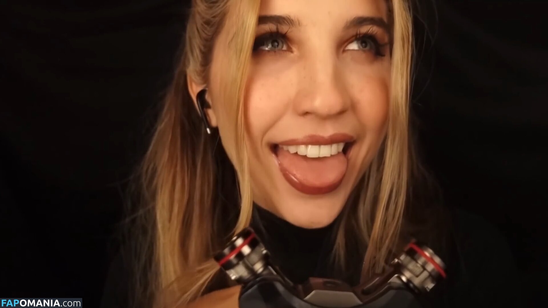 FrivolousFox ASMR / FrivviFox / frivvay Γυμνός OnlyFans  Διαρρεύσαστη φωτογραφία #4