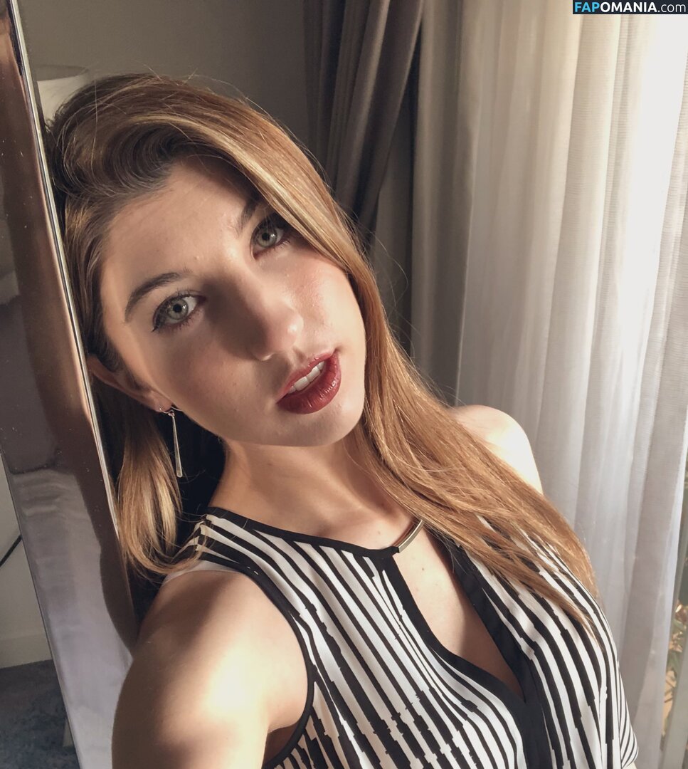 FrivolousFox ASMR / FrivviFox / frivvay Γυμνός OnlyFans  Διαρρεύσαστη φωτογραφία #151