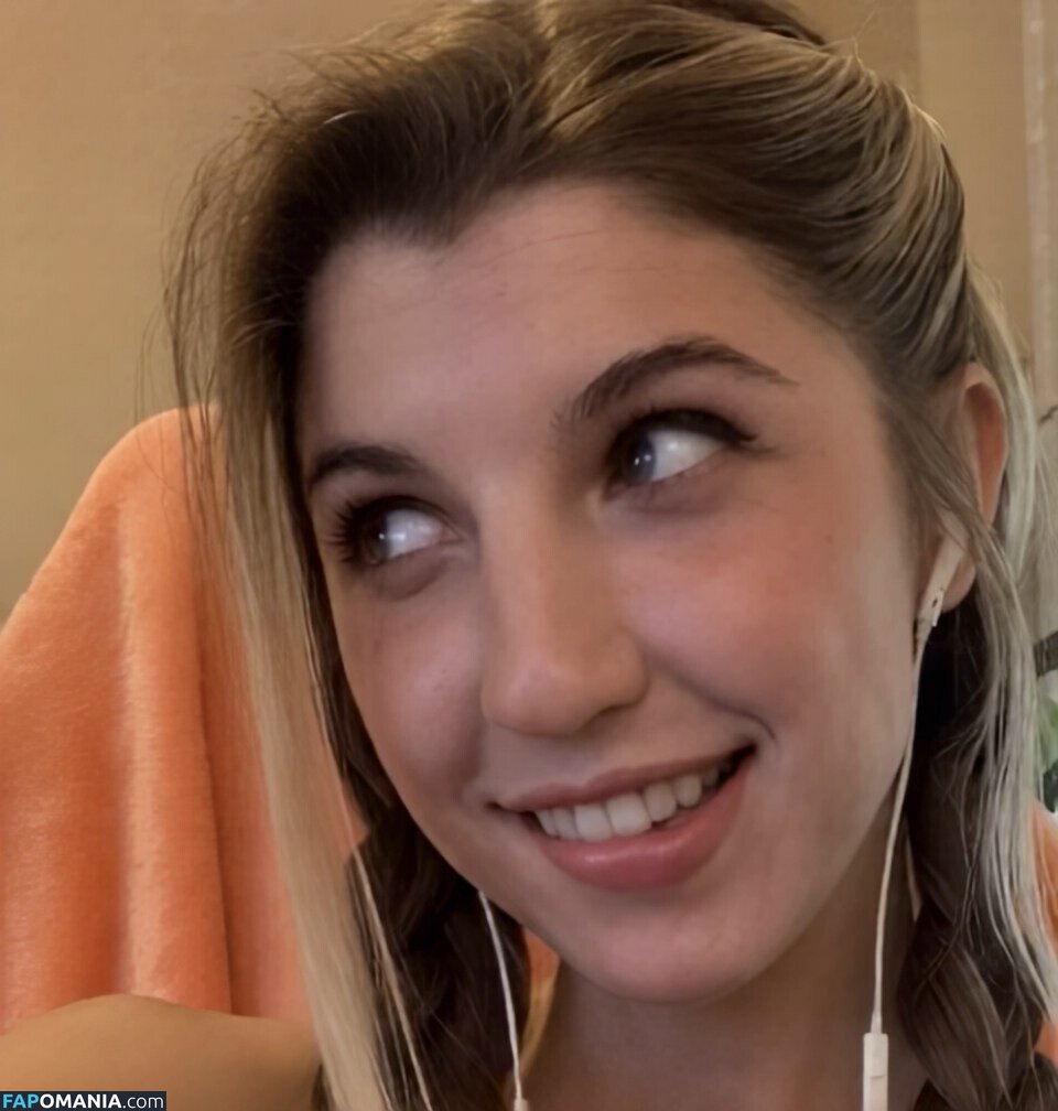 FrivolousFox ASMR / FrivviFox / frivvay Γυμνός OnlyFans  Διαρρεύσαστη φωτογραφία #157