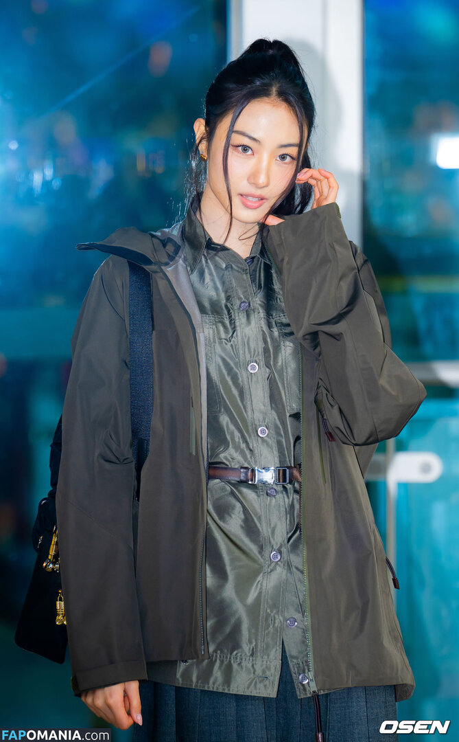 Gawon / Lee Ga-won / MEOVV_GAWON / gawon_moevv / https: / 이가원 MEOVV Γυμνός OnlyFans  Διαρρεύσαστη φωτογραφία #17